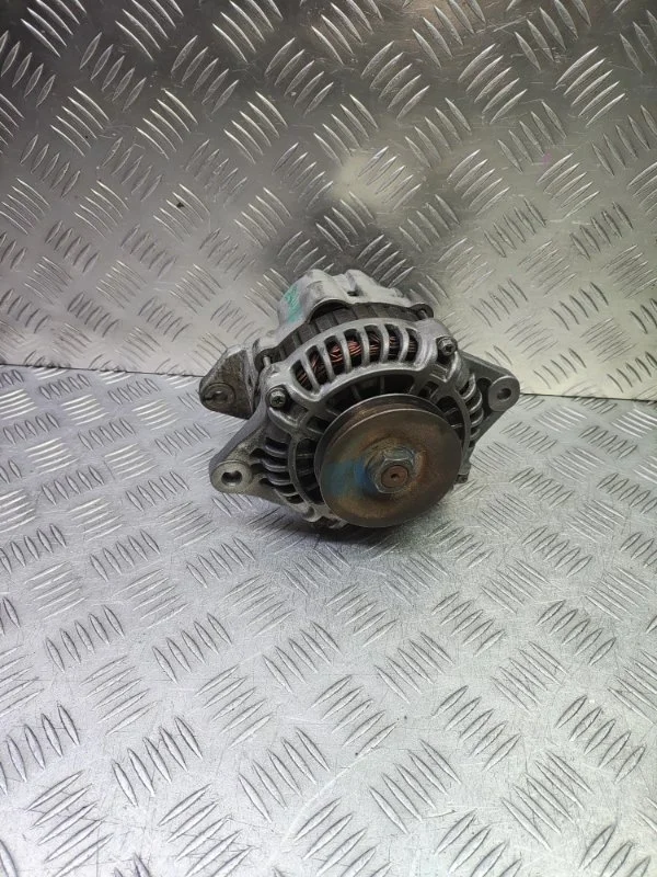 Генератор Nissan X-Trail 231005M310 T30 YD22ETI