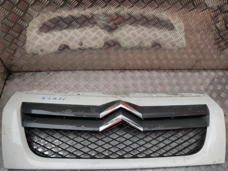 Решетка радиатора Citroen Jumper 250
