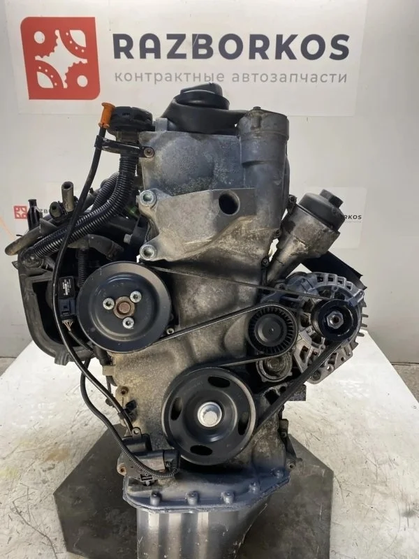 Двигатель Volkswagen Polo 03E100032FX AZQ
