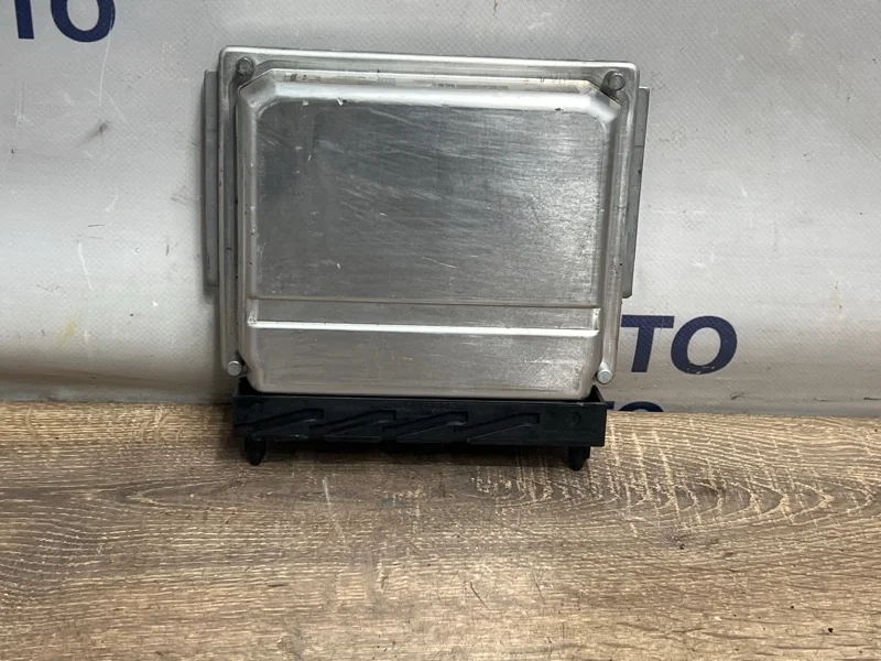 Блок управления ДВС Volvo XC90 30668478 XC90 2.5 B5254T2