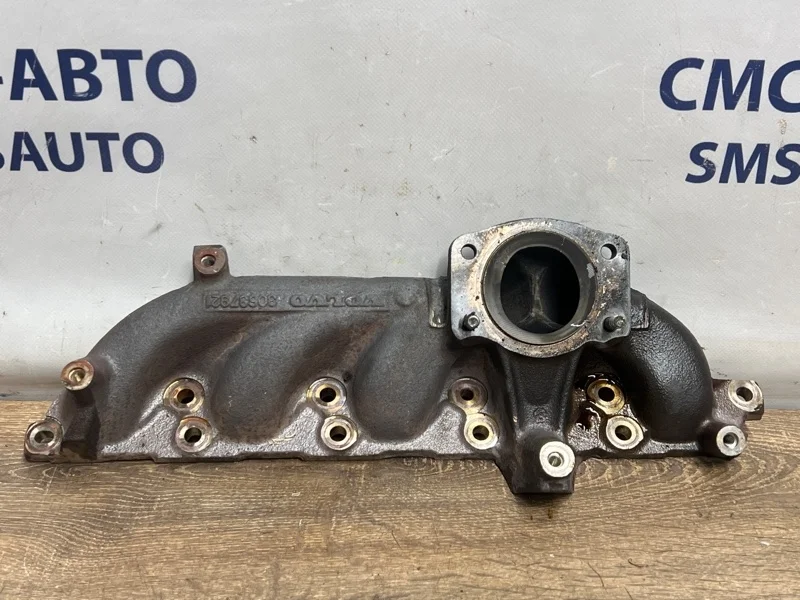 Коллектор выпускной Volvo XC90 30637921 XC90 2.5 B5254T2