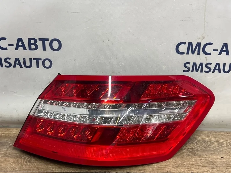 Фонарь на крыло Mercedes-Benz E-Class A2128201264 W212 272.952, задний правый