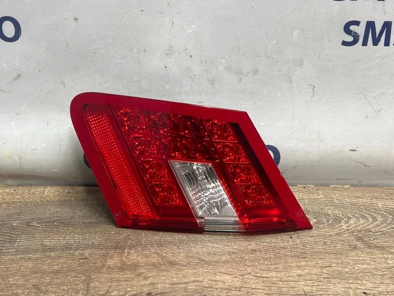 Фонарь крышки багажника Mercedes-Benz E-Class A2128200864 W212 272.952, задний правый
