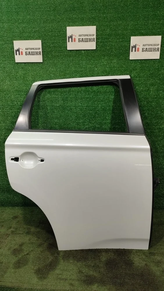 Дверь Mitsubishi Outlander 2022 5730B950 GF 4J11, задняя правая