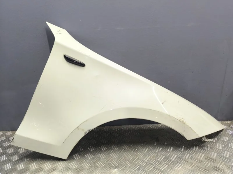 Крыло переднее правое BMW 1 2009 41357133228 E82 N54B30A