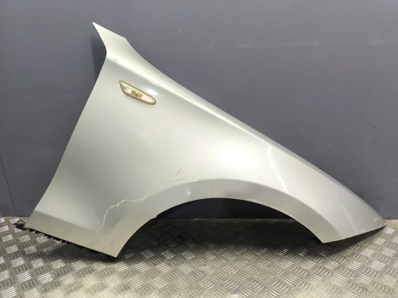 Крыло переднее правое BMW 1 2006 41357133228 E87 N52B30A