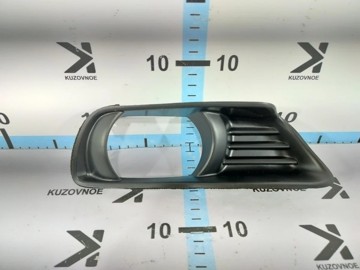 Оправа противотуманной фары Toyota Camry 2007 XV40