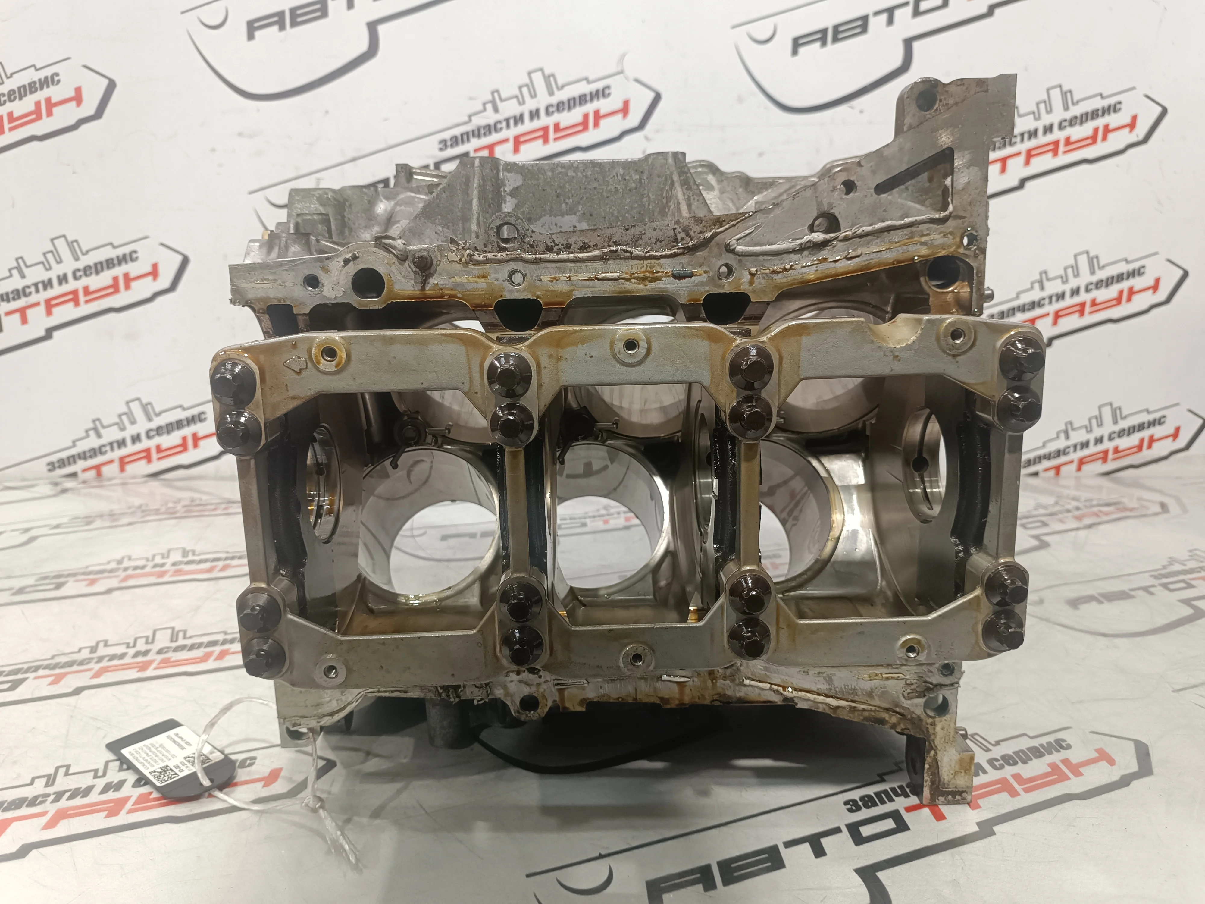 БЛОК ЦИЛИНДРОВ NISSAN INFINITI 11000CG000  U826-574497BZ