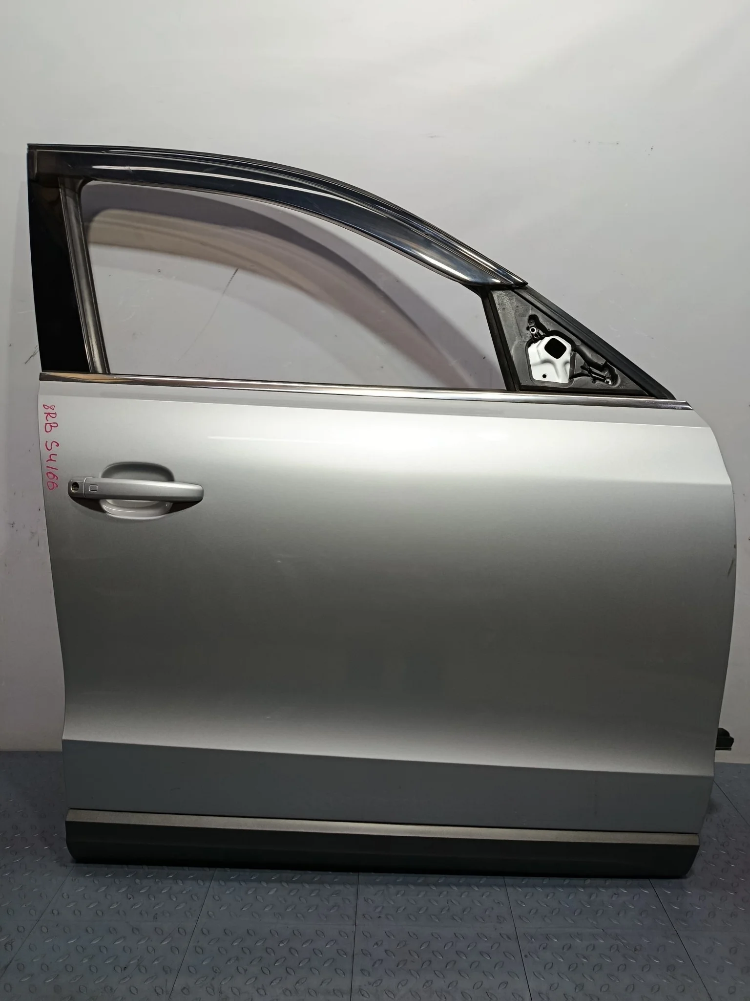 ДВЕРЬ AUDI Q5 8R0831052E ПЕРЕДНЯЯ ПРАВАЯ  серебро, LX7W S4166