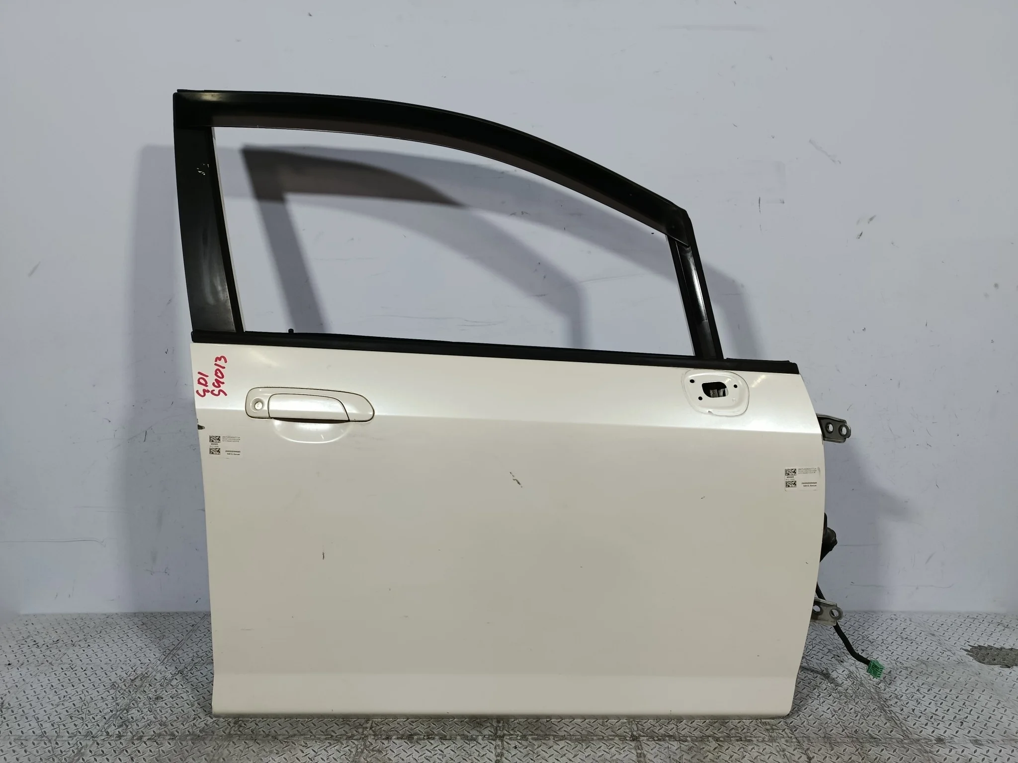 ДВЕРЬ HONDA FIT JAZZ 67010SAA010ZZ ПЕРЕДНЯЯ ПРАВАЯ  белый, NH624P S4013