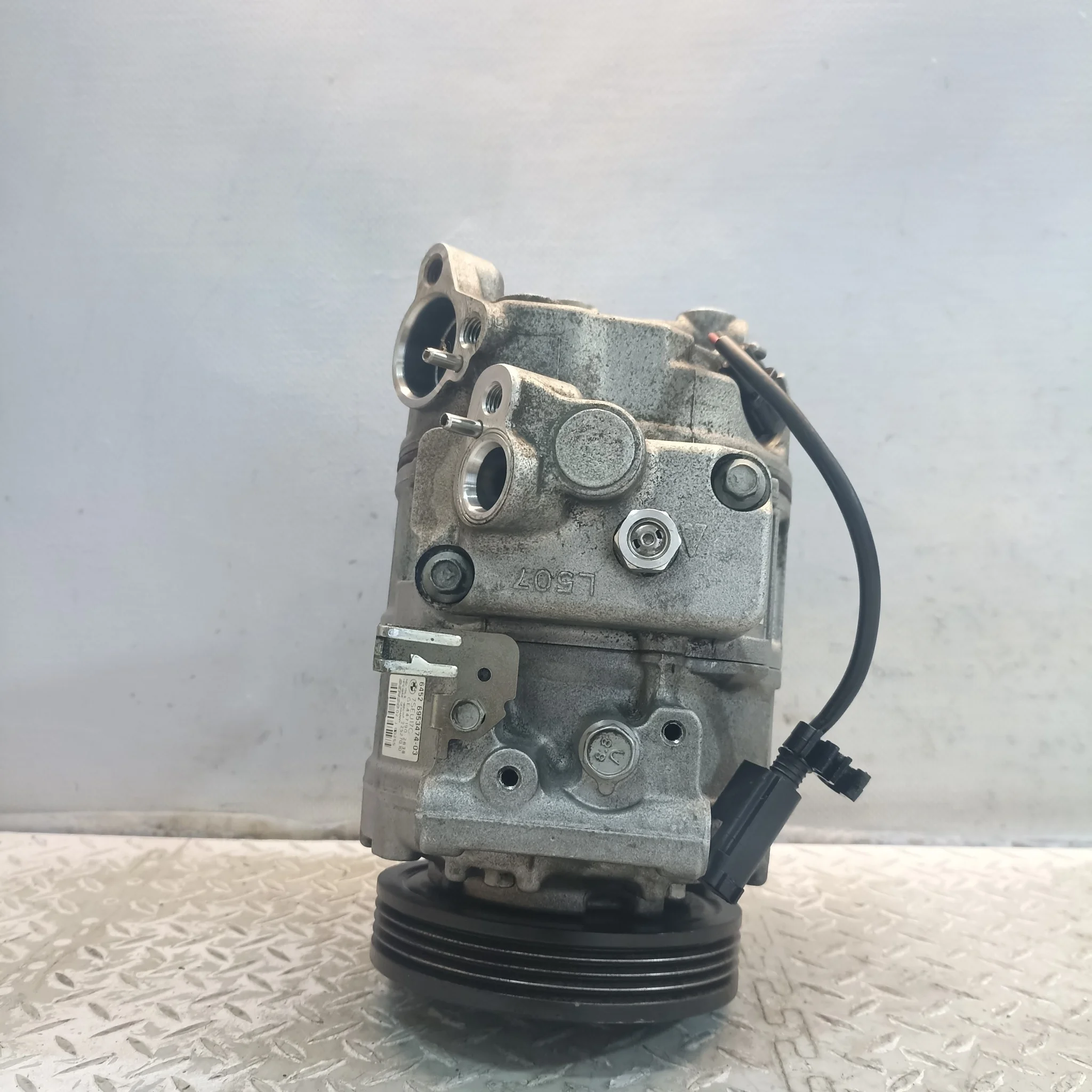 КОМПРЕССОР КОНДИЦИОНЕРА BMW 64509175481 D3259