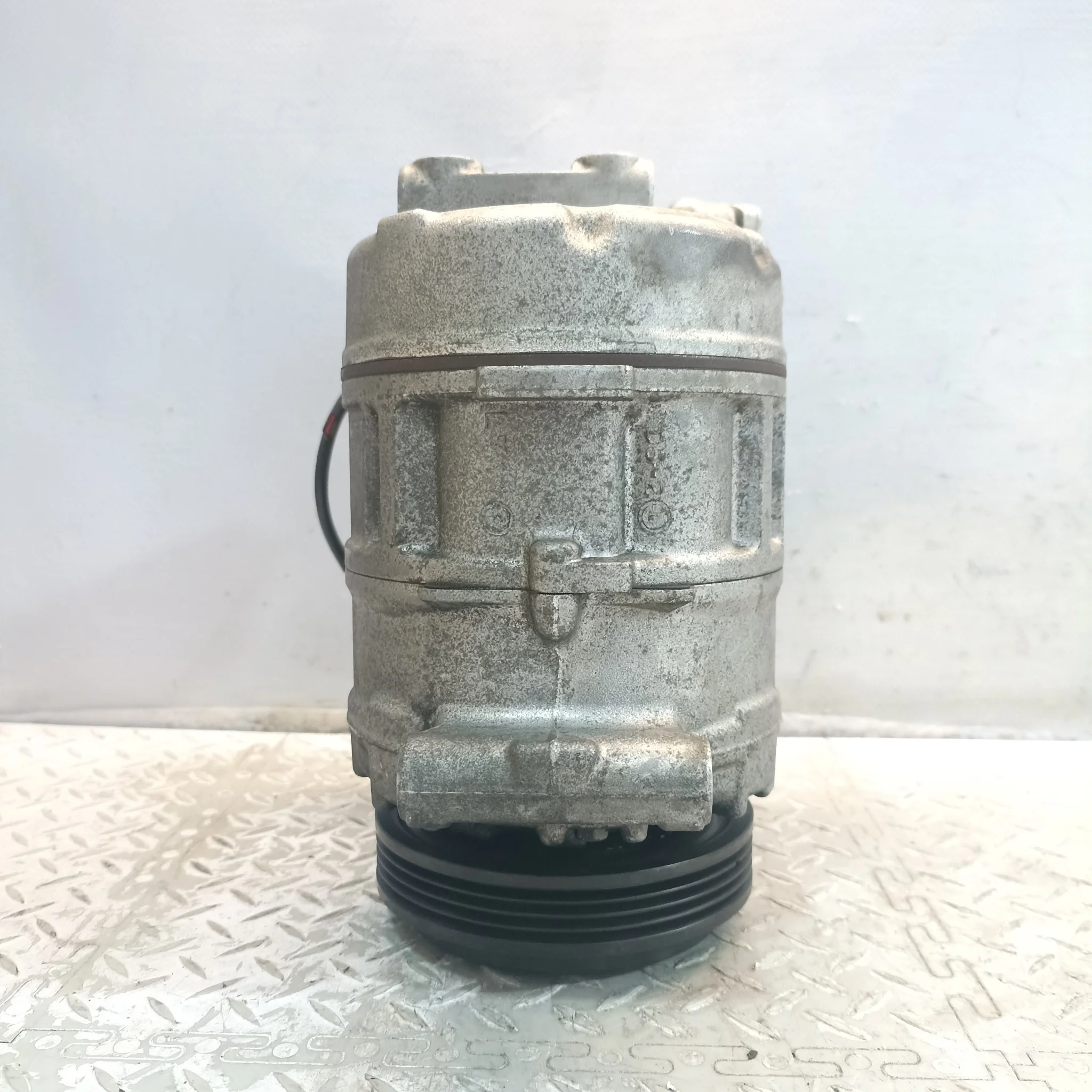КОМПРЕССОР КОНДИЦИОНЕРА BMW 64509175481 D3258