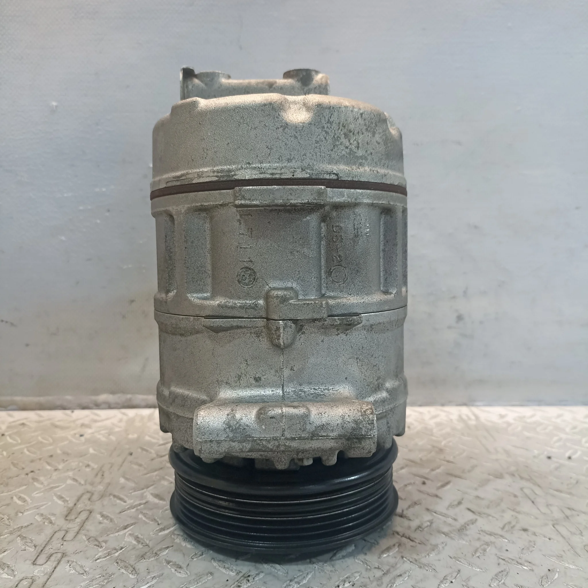 КОМПРЕССОР КОНДИЦИОНЕРА BMW 64509174803 D3290