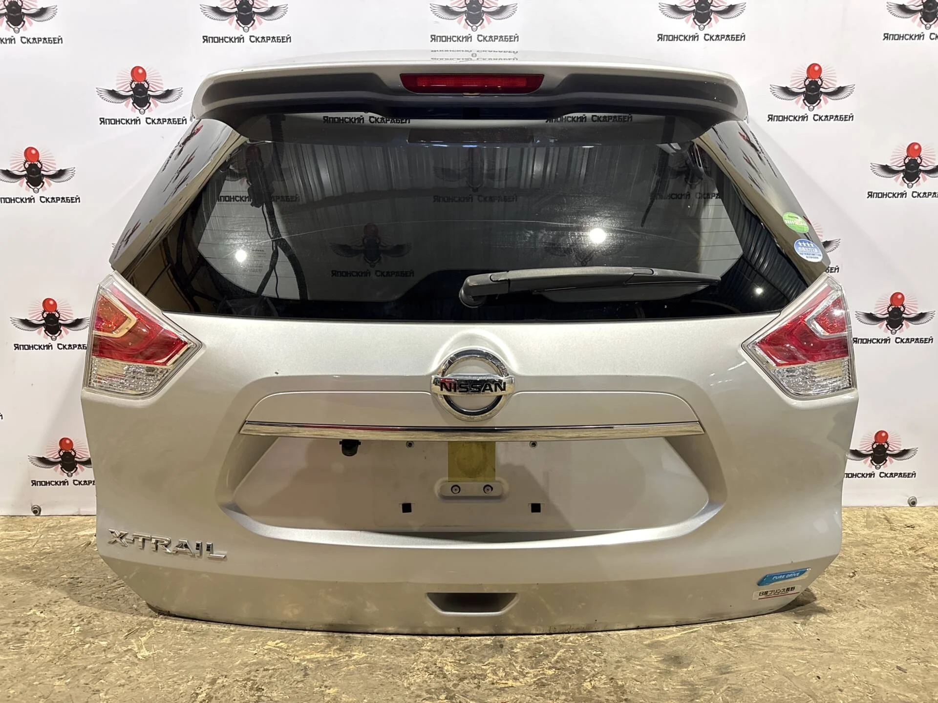 Крышка багажника Nissan X-Trail T32