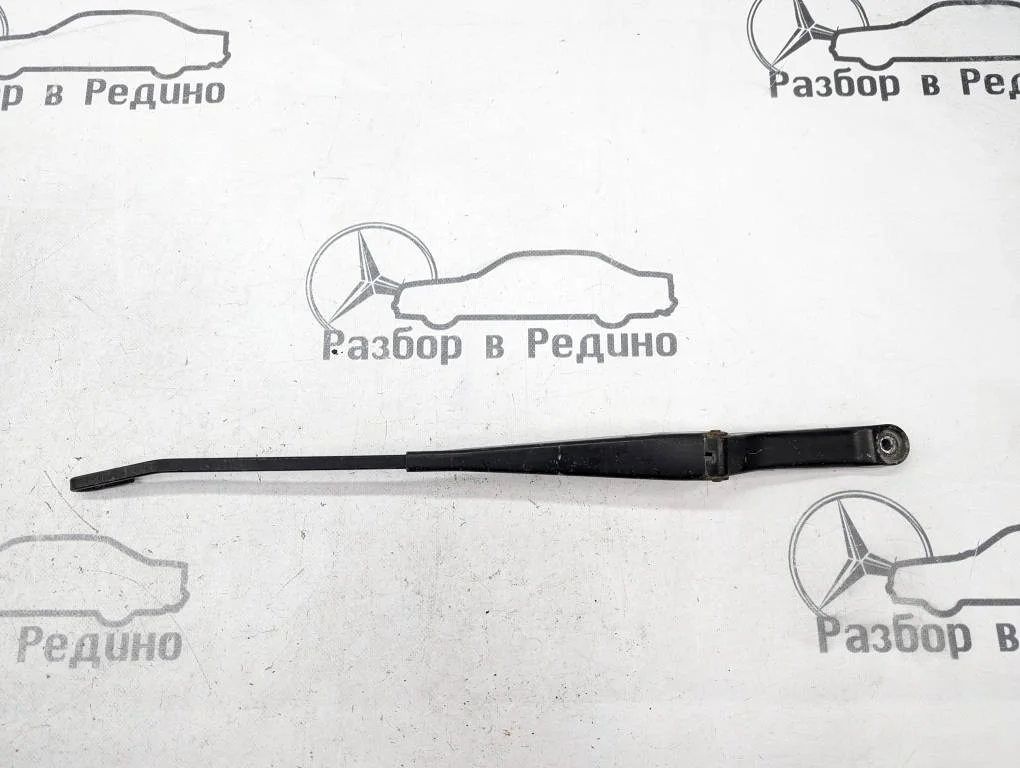Поводок дворников Mercedes-Benz