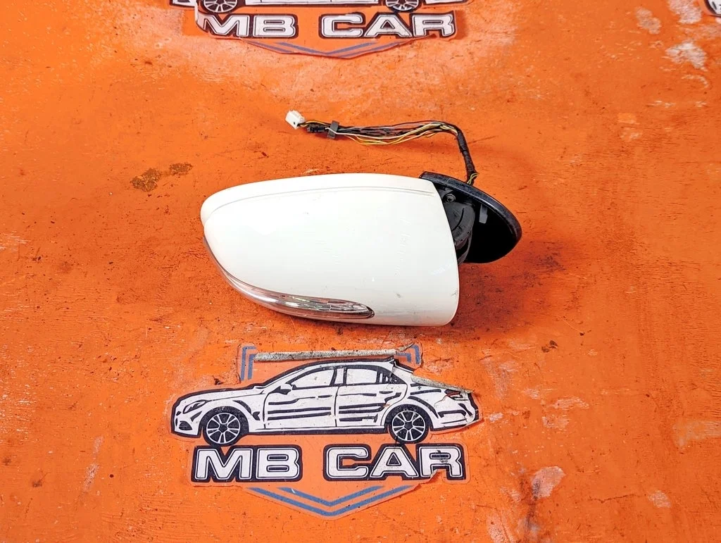 Зеркало правое Mercedes-Benz