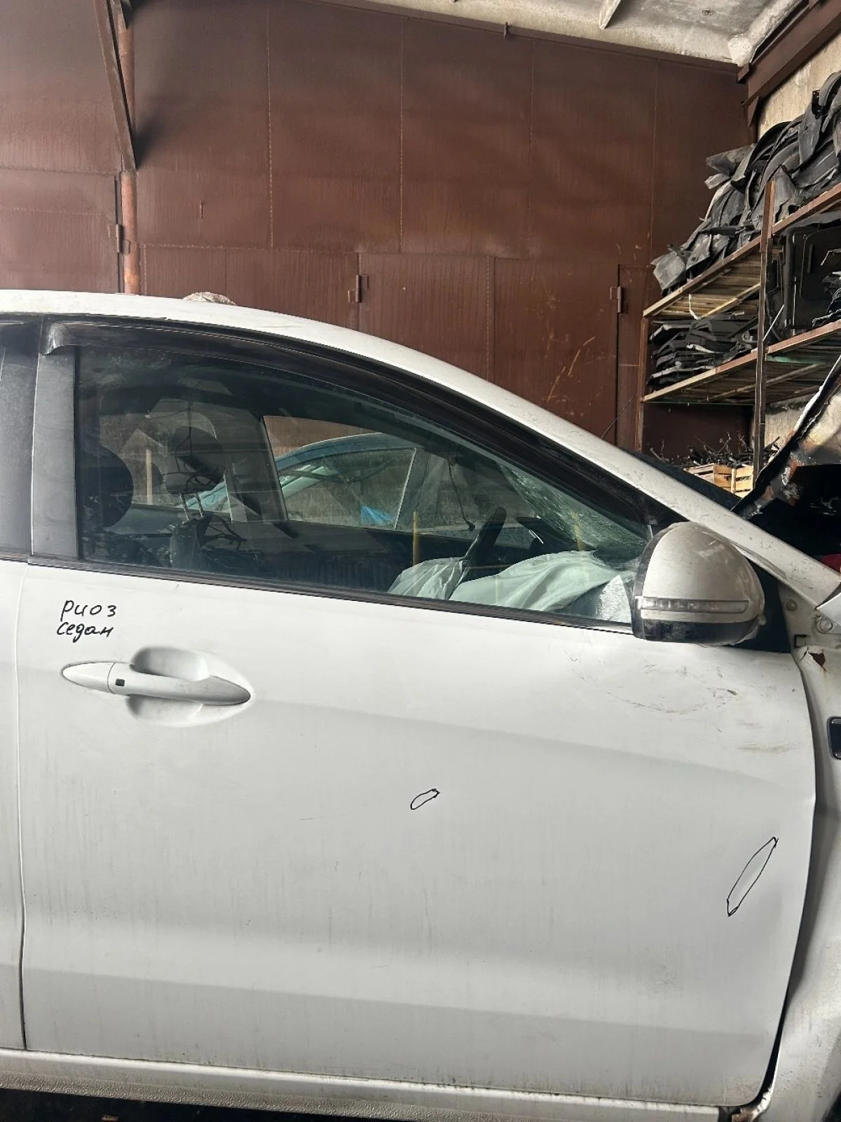 Дверь передняя правая Kia Rio 3