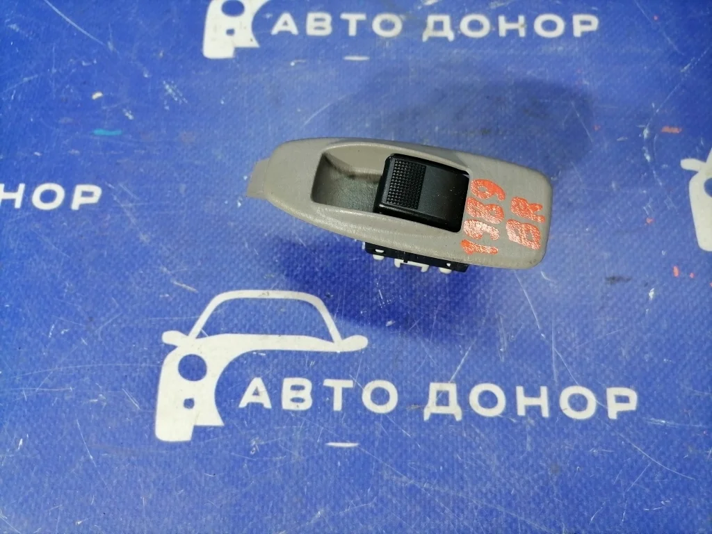 кнопка стеклоподъемника MAZDA PREMACY CP8W FPDE R GE4T66370A