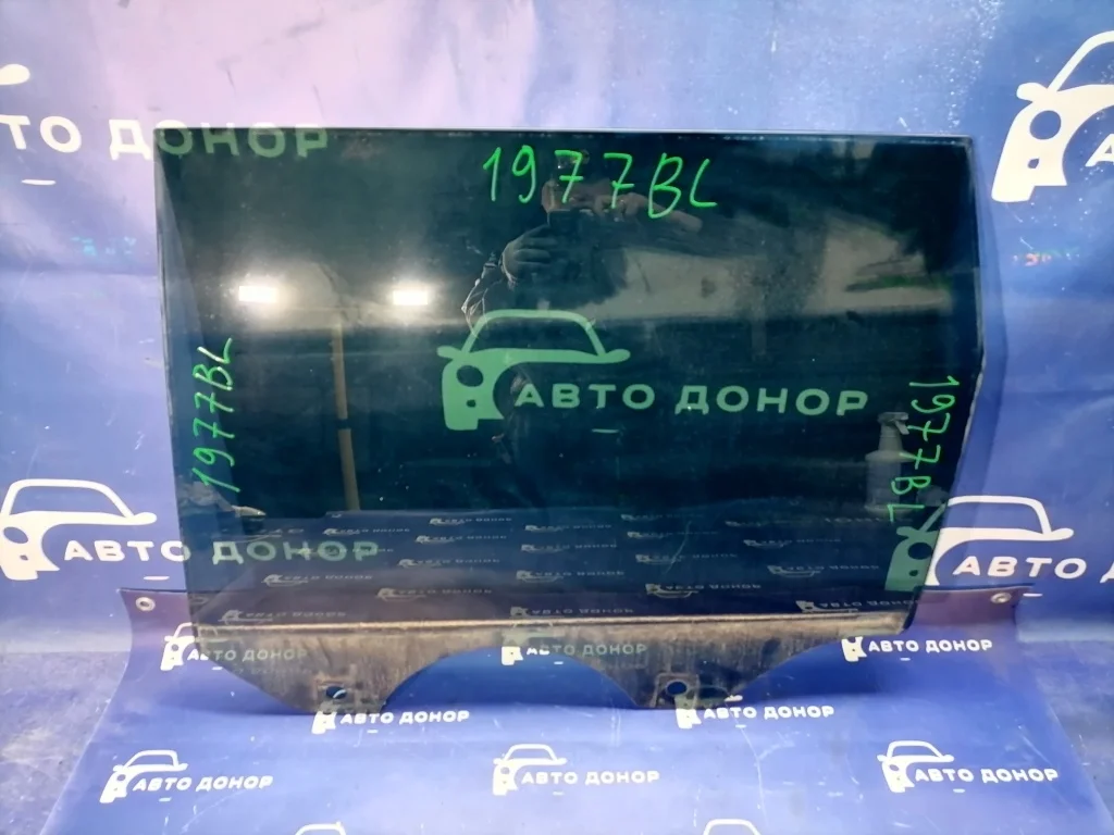 стекло VOLKSWAGEN TOUAREG 7LA - R 7L6845205E