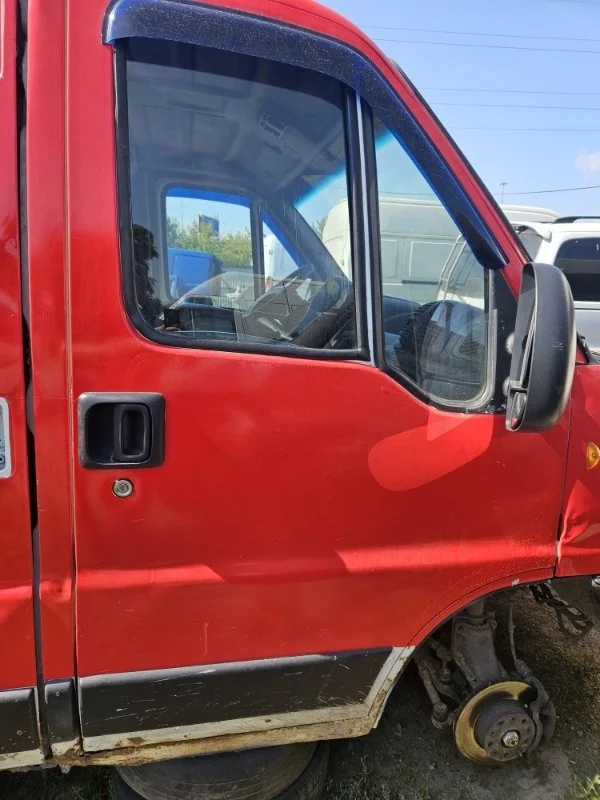 Дверь передняя правая Fiat Ducato 244