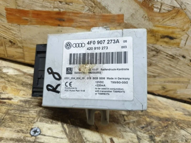 Блок управления давлением в шинах Audi R8 2008 4F0907273A 42 4.2