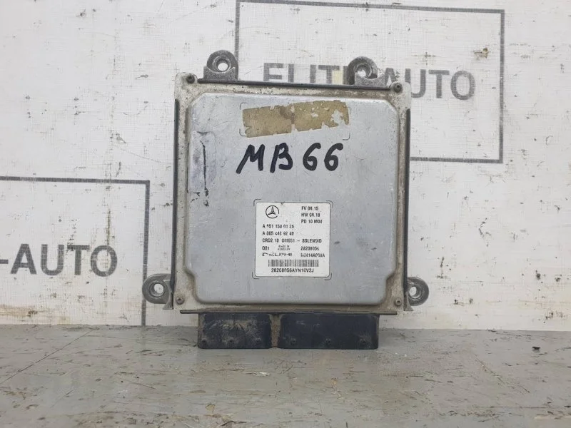 Блок управления двигателем Mercedes E 2012 A6511500126 W212 2.1D