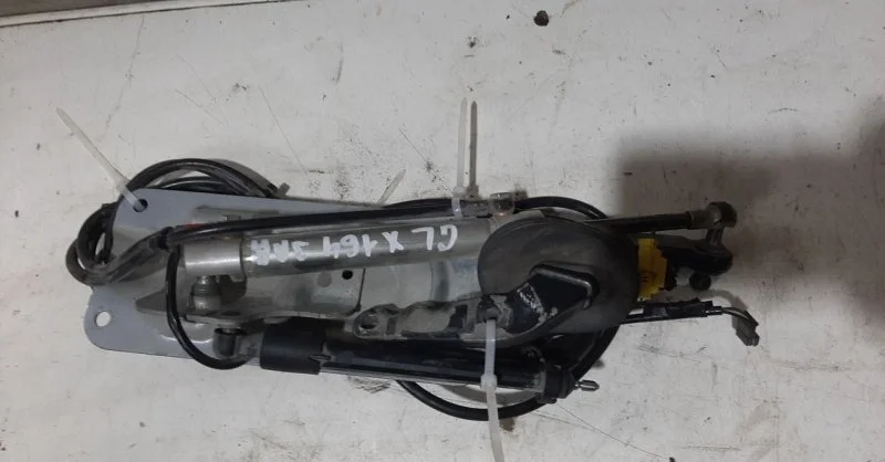 Амортизатор открывания багажника Mercedes GL 2008 A1647400545 X164 4.7