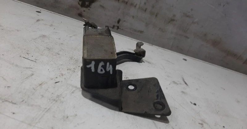 Датчик положения кузова Mercedes GL 2008 A0105427717 X164 4.7, передний левый