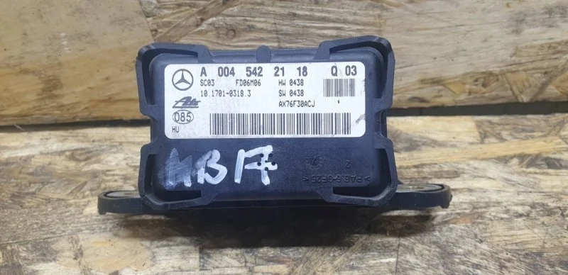 Датчик ускорения Mercedes-Benz S-Class A0045422118 W221