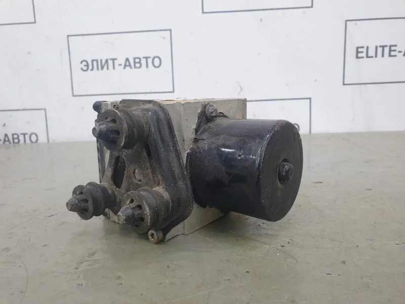 Блок ABS VW Passat 2007 3C0614109 B6 2.0D