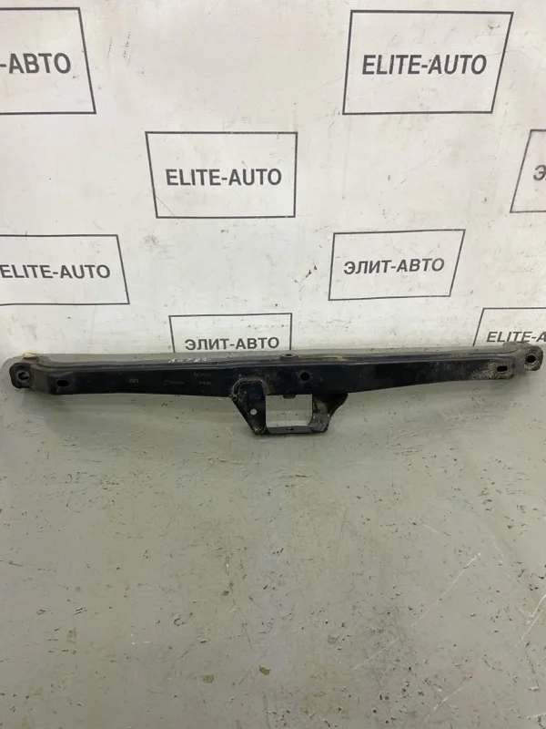 Крепление балки подвески Opel Astra 2011 13262452 J 1.6T, заднее