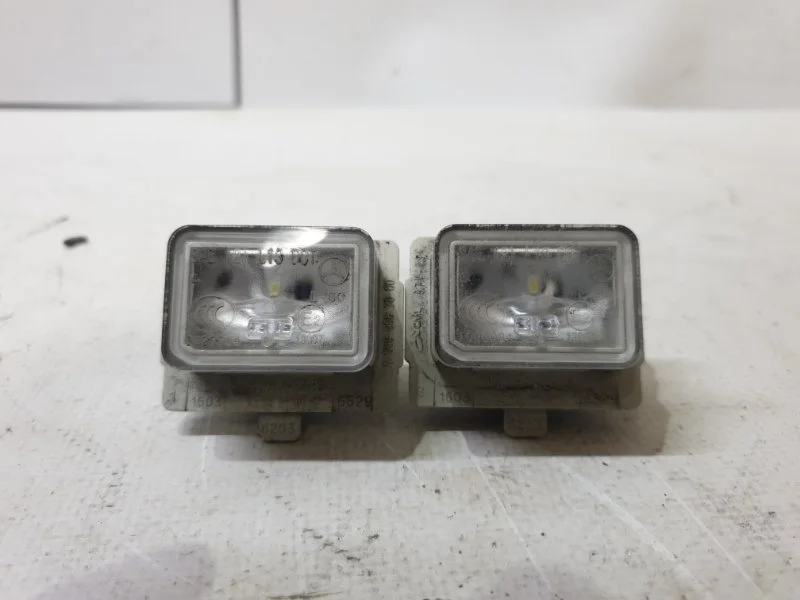 Подсветка номера Mercedes E Class 2018 A0999067000 W213 2.2D