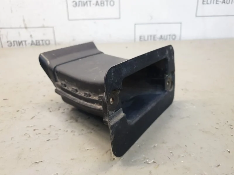 Воздуховод BMW 7 2013 51757185168 F01 4.4, передний правый