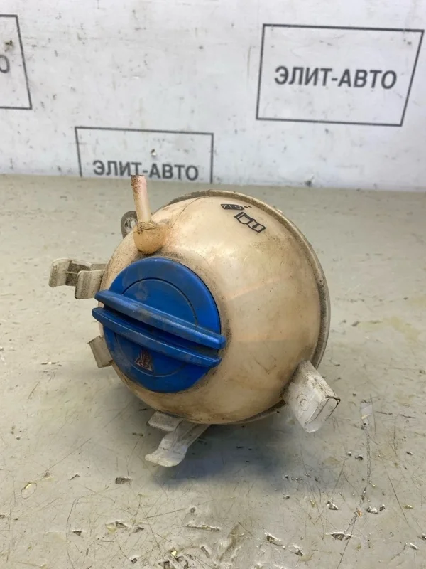 Бачок расширительный VW Touran 2009 1K0121407 1.6
