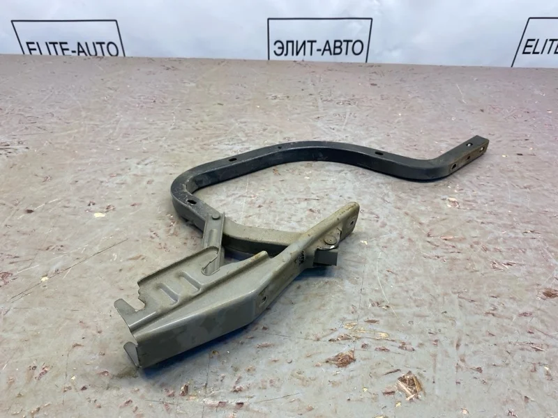 Петля багажника Toyota Camry 2007 6451033060 V40 3.5, правая
