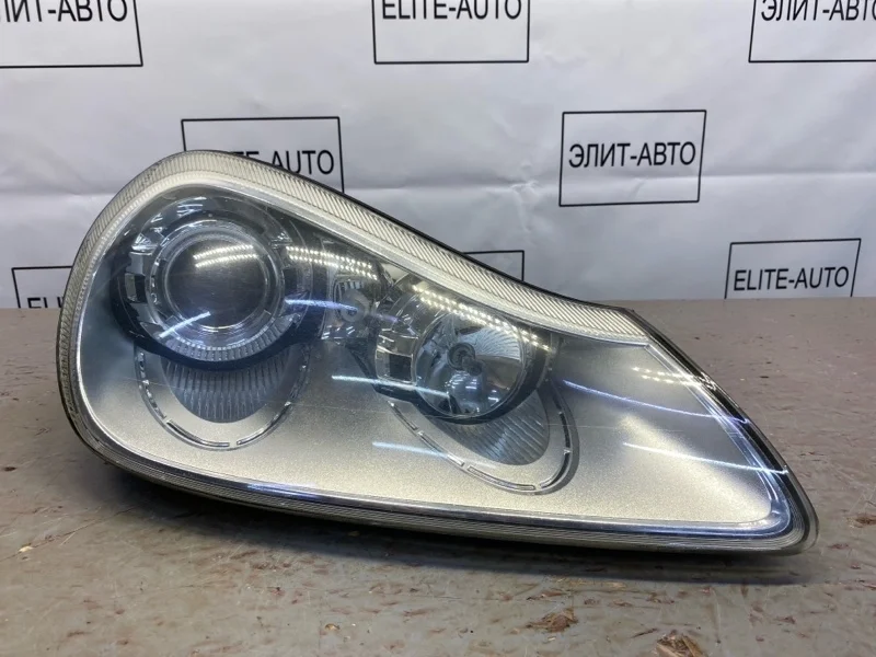Фара ксенон Porsche Cayenne 2008 7L5941032 957 4.8, правая