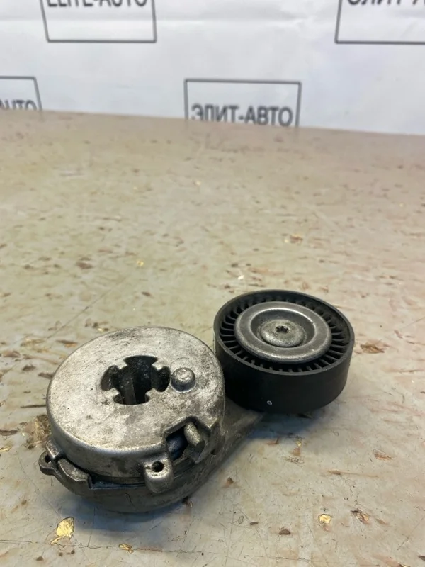 Ролик натяжной Audi Q5 2010 06H903133G 8R 2.0