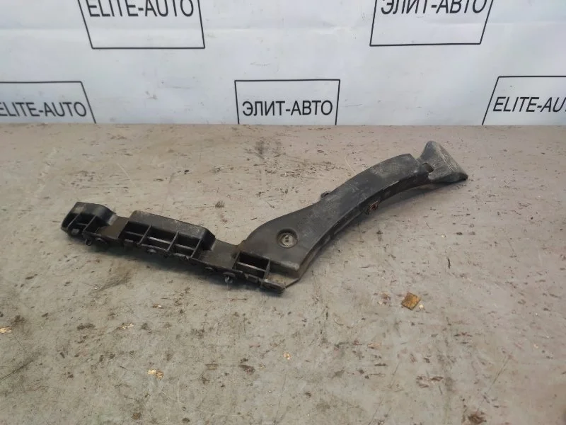 Кронштейн Peugeot 3008 2012 9683045680 1.6, задний левый