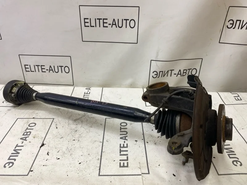 Привод кулак Audi A1 2012 6R0407762B 8X, передний левый