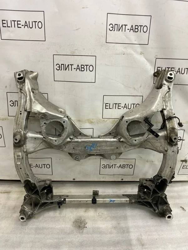 Подрамник BMW 5 2012 31116796692 F10, передний