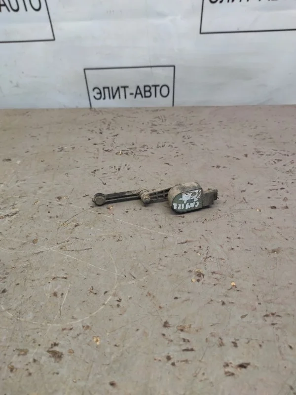 Датчик положения кузова Porsche Cayenne 2008 7L0616571D 957 4.8, задний левый