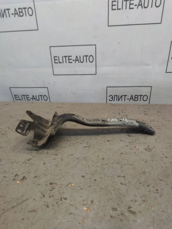Кронштейн замка капота Porsche Cayenne 2008 7L0805799 957 4.8
