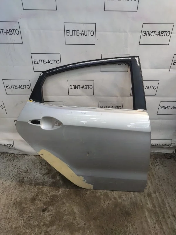 Дверь KIA RIO 2016 770044Y000 3 1.4, задняя правая