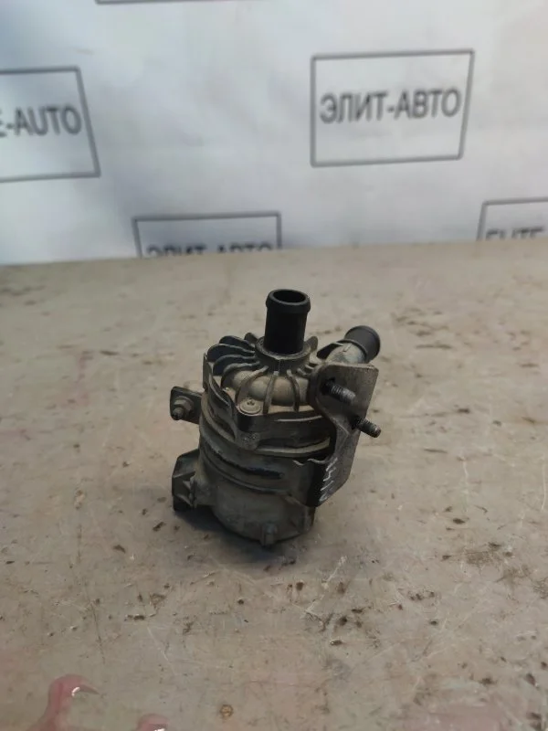 Дополнительная помпа насос водяной Audi A6 2012 8K0965567 C7 3.0