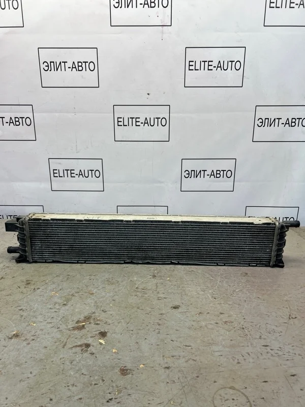 Интеркулер Audi A6 2012 8K0145804E C7 3.0