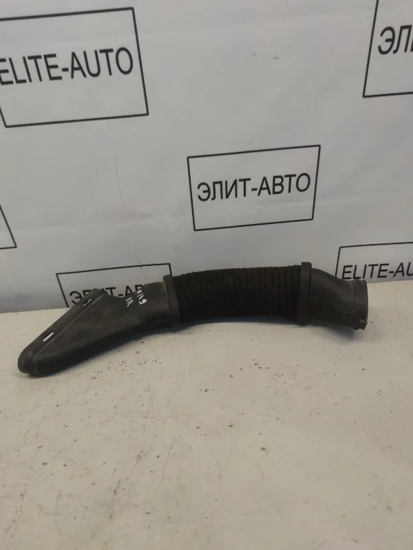 Патрубок воздушного фильтра Mercedes GL 2014 A2780902482 X166 4.7, правый