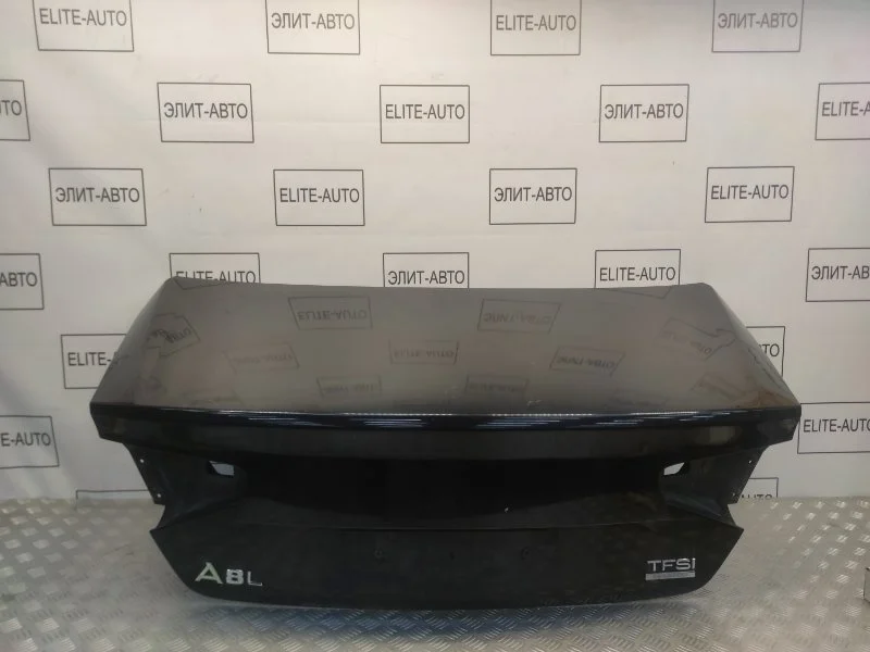 Крышка багажника Audi A8 2012 4H0827023B D4 3.0
