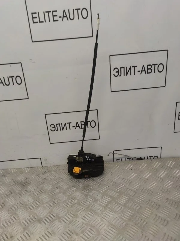Замок двери Opel Insignia 2010 13579521 2.8, передний левый