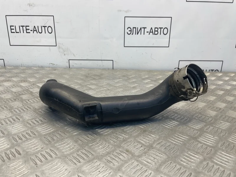 Патрубок воздушного фильтра BMW 6 2014 13717582314 F06 3.0