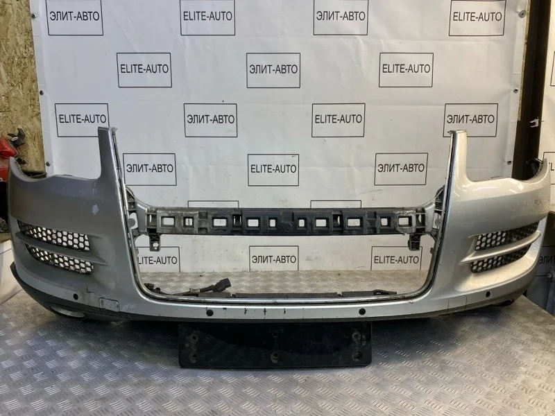 Бампер VW Touareg 2009 7L6807217ASGRU 3.0D, передний